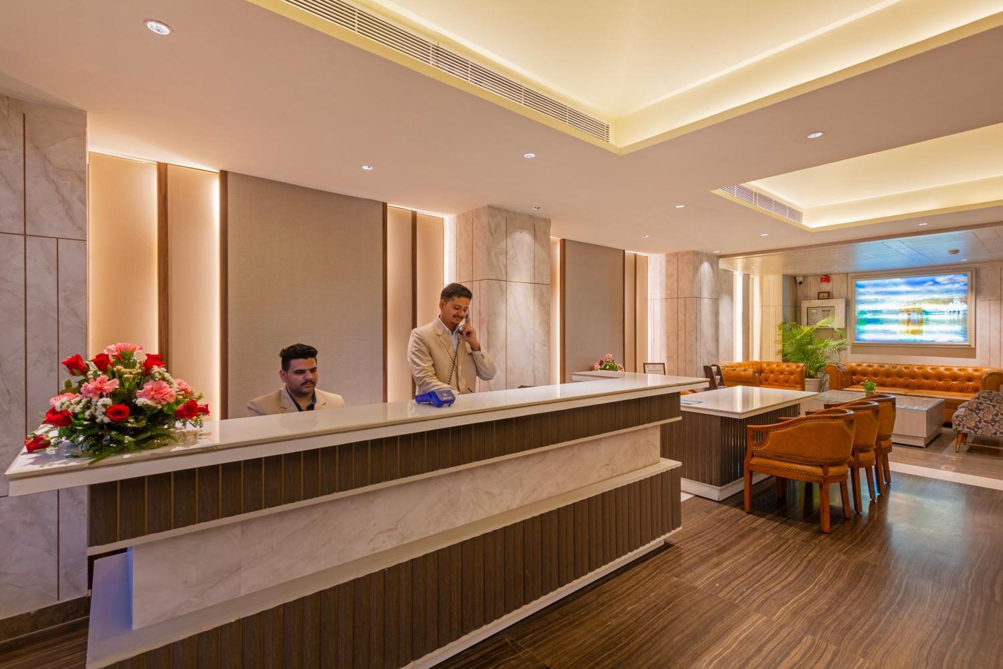 Sandoz Amritsar Near Golden Temple Esterno foto